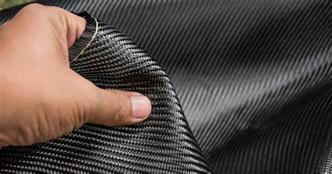  Carbon Fiber: 경량 고강도 소재로 혁신하는 미래 산업!